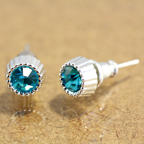 Nobia Tiny Mint Earrings